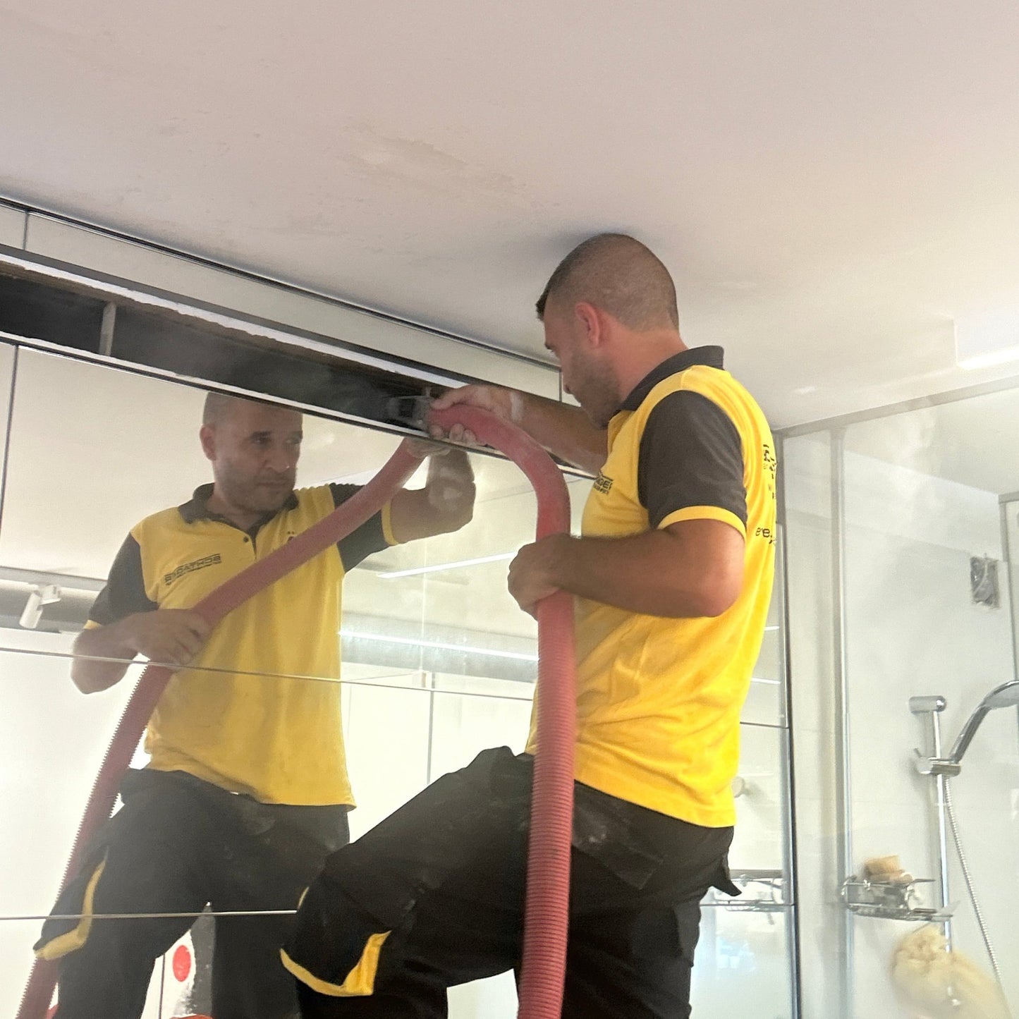 Duct Cleaning Service - Schtager