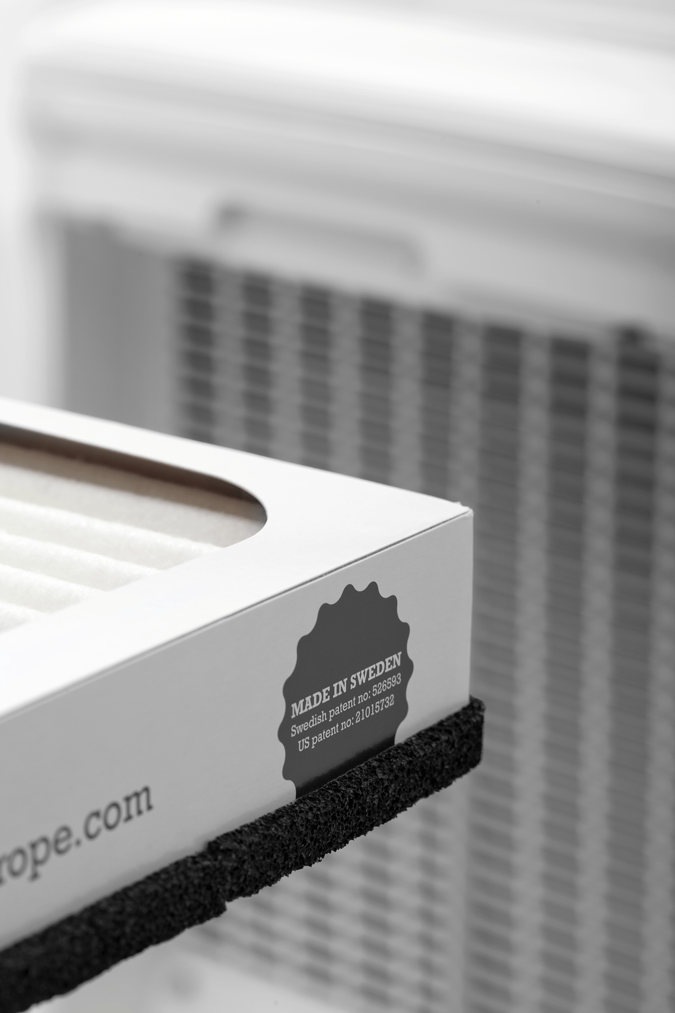 Active ION HEPA filter capturing particles