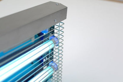 Glueboard installation close-up FT-47