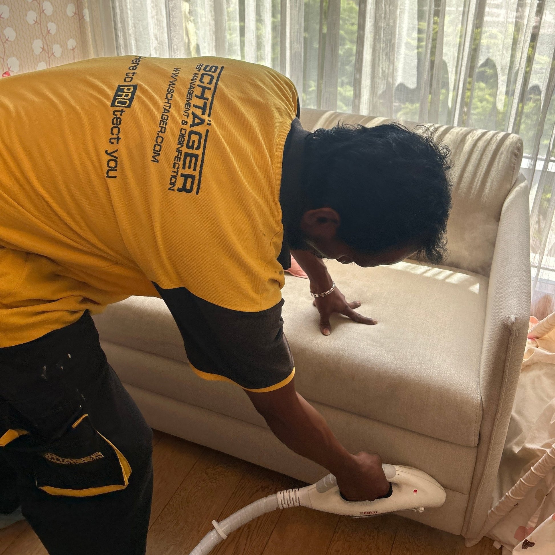 High-temperature dry steam sanitization of furniture and floors Lebanon