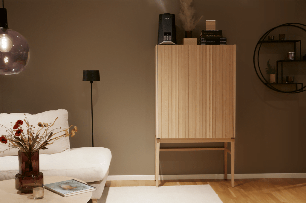 Top panel and digital display of Wood’s WHU600